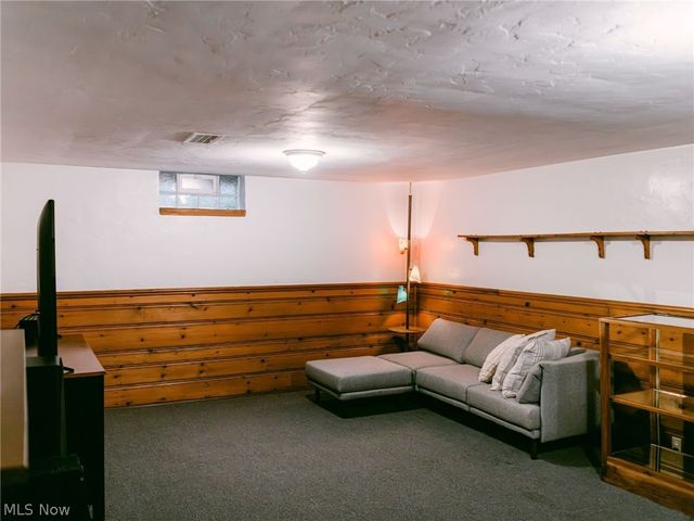 19406 Scottsdale Boulevard, Shaker Heights, OH 44122