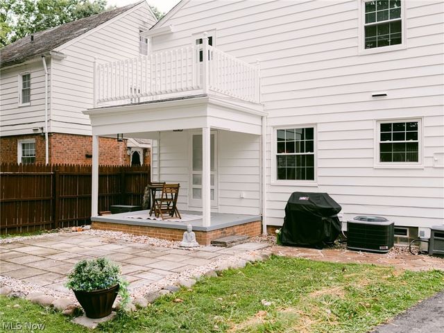 19406 Scottsdale Boulevard, Shaker Heights, OH 44122