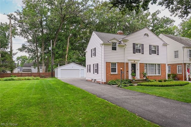 19406 Scottsdale Boulevard, Shaker Heights, OH 44122