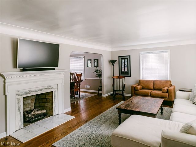 19406 Scottsdale Boulevard, Shaker Heights, OH 44122