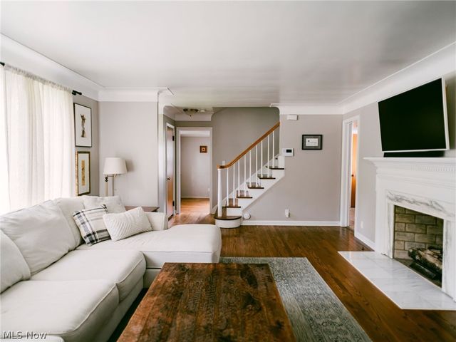 19406 Scottsdale Boulevard, Shaker Heights, OH 44122