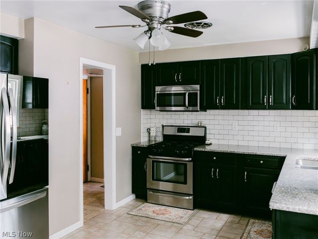 19406 Scottsdale Boulevard, Shaker Heights, OH 44122