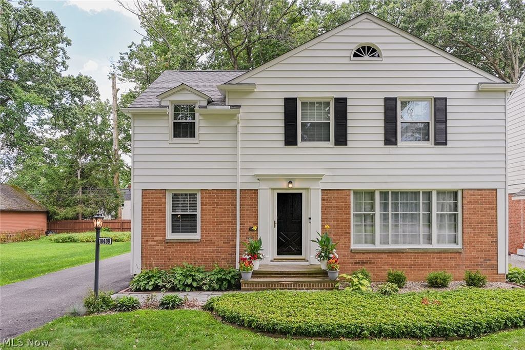 19406 Scottsdale Boulevard, Shaker Heights, OH 44122