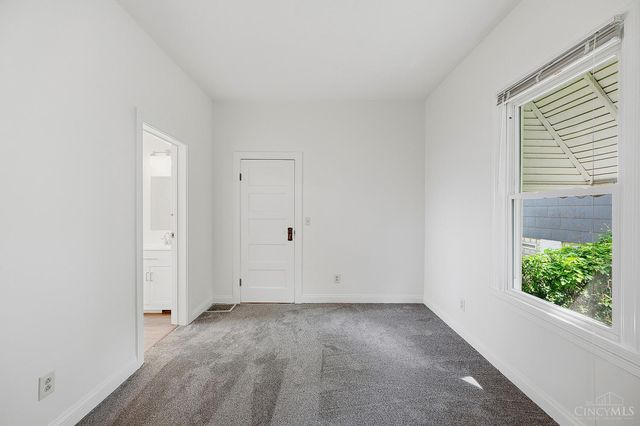 3559 Vista Avenue, Cincinnati, OH 45208