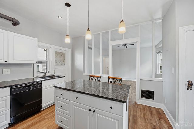 3559 Vista Avenue, Cincinnati, OH 45208