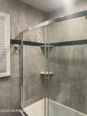 117 Greymoor Road, Howell, NJ 07731