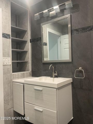 117 Greymoor Road, Howell, NJ 07731