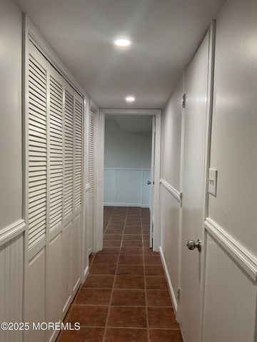 117 Greymoor Road, Howell, NJ 07731