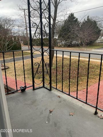 117 Greymoor Road, Howell, NJ 07731