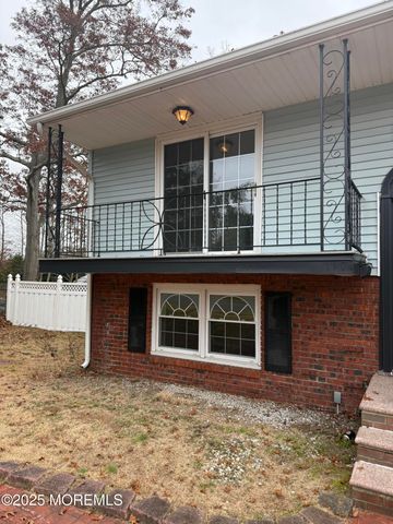 117 Greymoor Road, Howell, NJ 07731