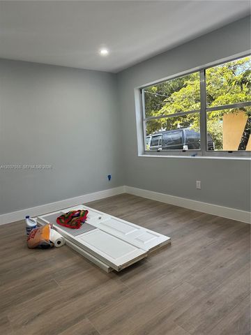 1628 NW 15th Street 1628, Miami, FL 33125