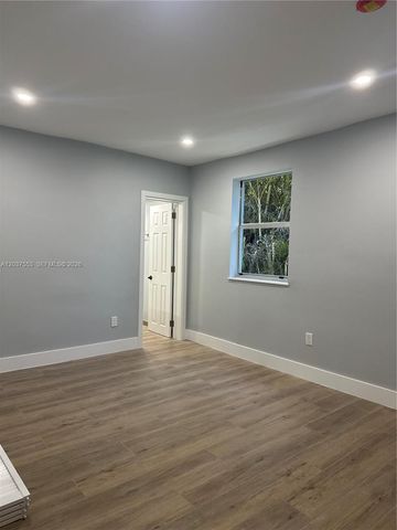 1628 NW 15th Street 1628, Miami, FL 33125