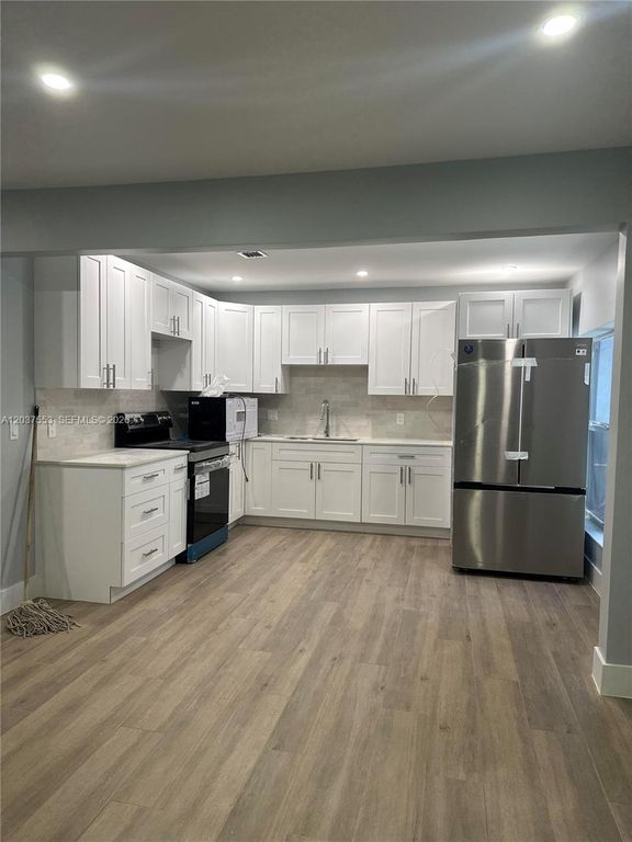 1628 NW 15th Street 1628, Miami, FL 33125