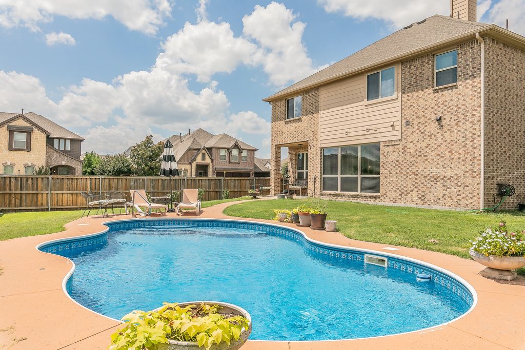 1941 Knoxbridge Road, Forney, TX 75126