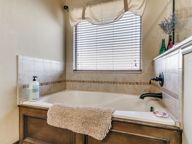 1468 NW 17th Street, Newcastle, OK 73065