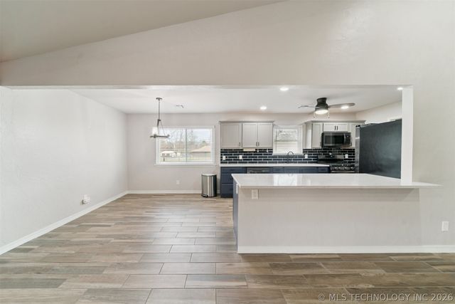 18700 E 94th Street, Broken Arrow, OK 74012