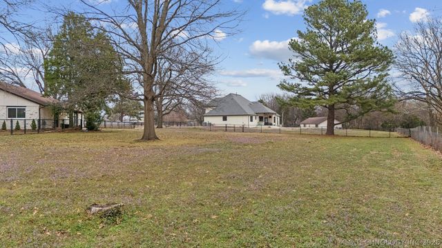 18700 E 94th Street, Broken Arrow, OK 74012