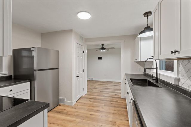 27644 E Fawn River Road, Sturgis Twp, MI 49091