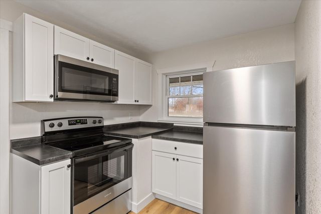 27644 E Fawn River Road, Sturgis Twp, MI 49091