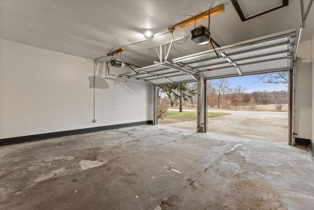 27644 E Fawn River Road, Sturgis Twp, MI 49091