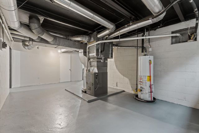 27644 E Fawn River Road, Sturgis Twp, MI 49091