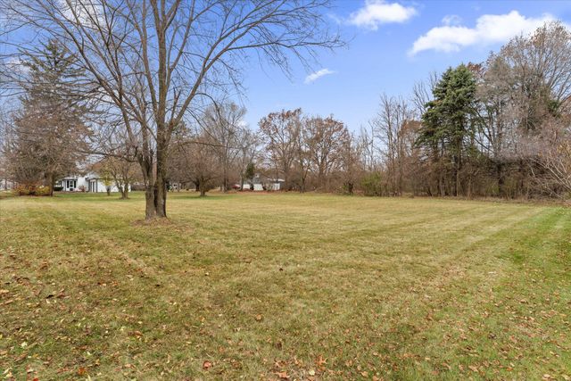 27644 E Fawn River Road, Sturgis Twp, MI 49091