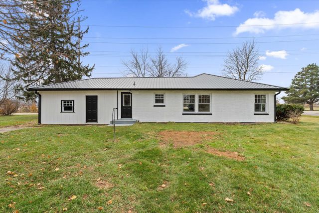 27644 E Fawn River Road, Sturgis Twp, MI 49091