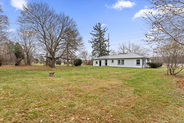 27644 E Fawn River Road, Sturgis Twp, MI 49091