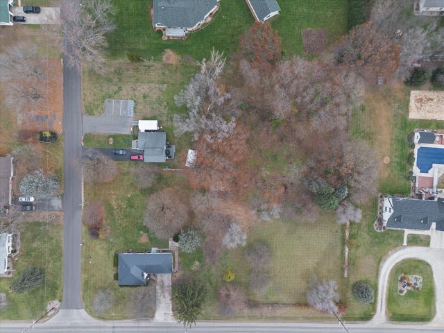 27644 E Fawn River Road, Sturgis Twp, MI 49091