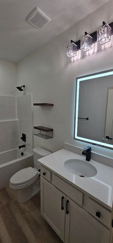 1500 E Appleton St., Valley Center, KS 67147