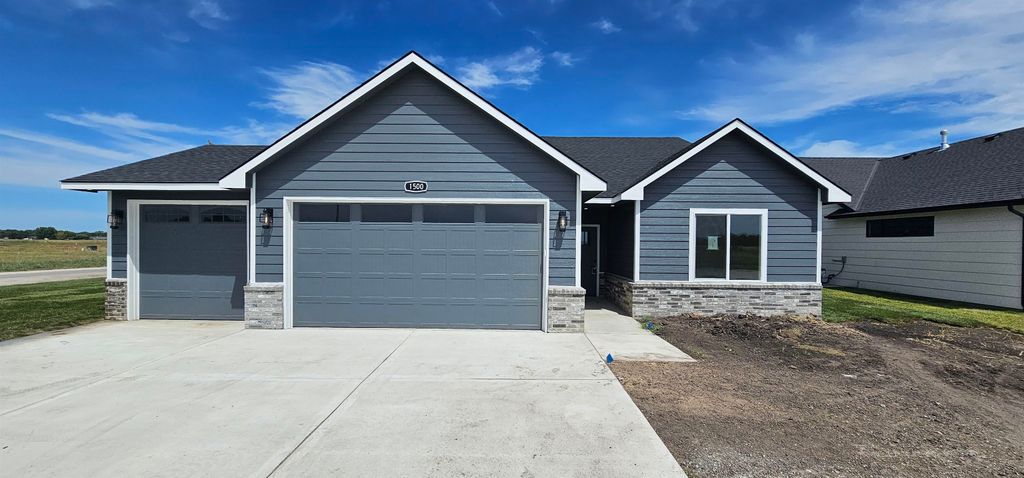 1500 E Appleton St., Valley Center, KS 67147