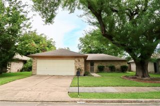 10339 Gulfstream Lane, Sugar Land, TX 77498