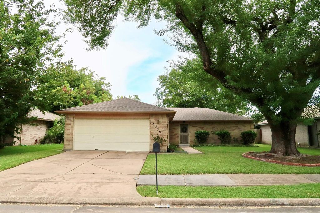 10339 Gulfstream Lane, Sugar Land, TX 77498