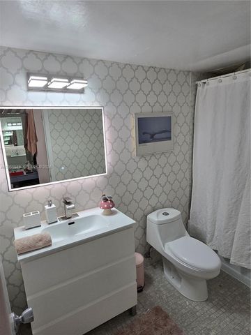2750 NE 183rd Street 2205 T, Aventura, FL 33160