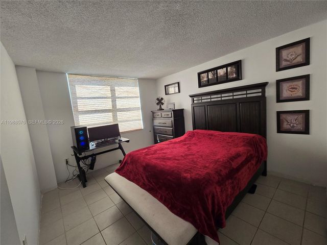 2750 NE 183rd Street 2205 T, Aventura, FL 33160