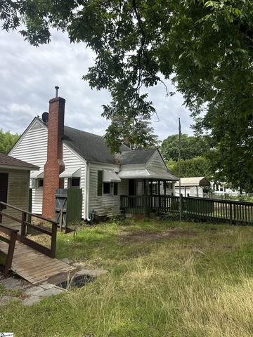 134 E Wilburn Avenue, Greenville, SC 29611