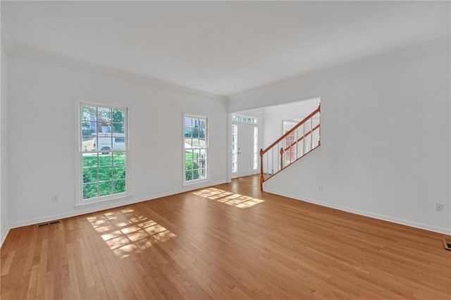 11895 Leeward Walk Circle, Alpharetta, GA 30005