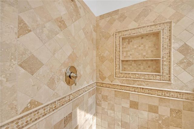 11895 Leeward Walk Circle, Alpharetta, GA 30005