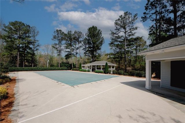 11895 Leeward Walk Circle, Alpharetta, GA 30005