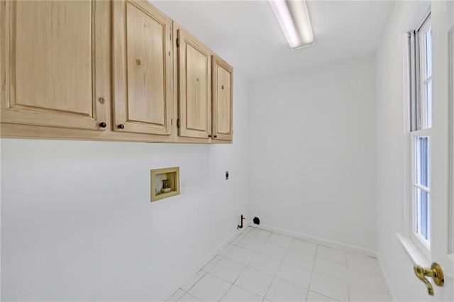 11895 Leeward Walk Circle, Alpharetta, GA 30005