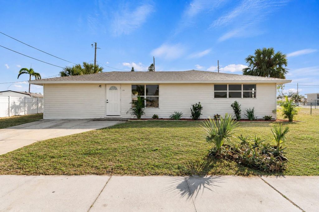 6211 CORNELL ROAD, BRADENTON, FL 34207 — exterior
