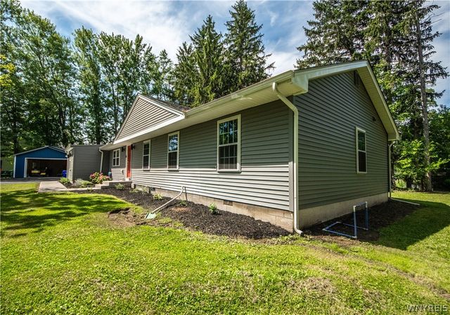 2964 Rosemarie Circle, Newfane, NY 14108