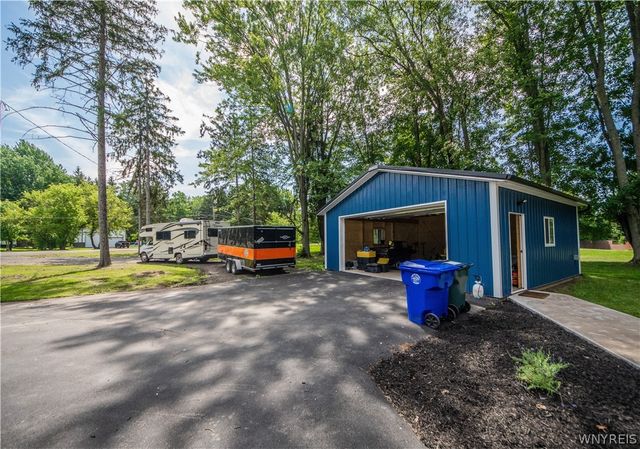 2964 Rosemarie Circle, Newfane, NY 14108