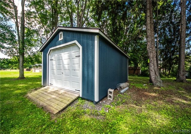 2964 Rosemarie Circle, Newfane, NY 14108