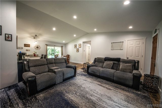 2964 Rosemarie Circle, Newfane, NY 14108
