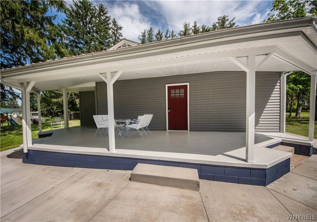 2964 Rosemarie Circle, Newfane, NY 14108