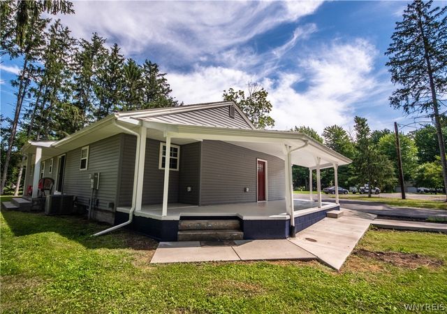 2964 Rosemarie Circle, Newfane, NY 14108