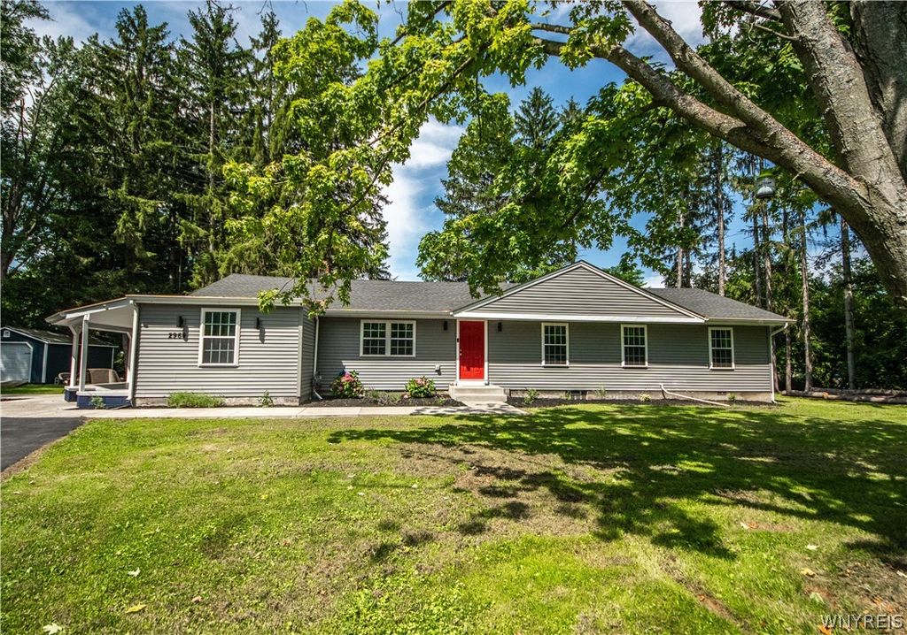 2964 Rosemarie Circle, Newfane, NY 14108