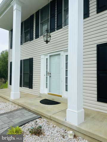 91 PRIDES XING, Shenandoah Junction, WV 25442