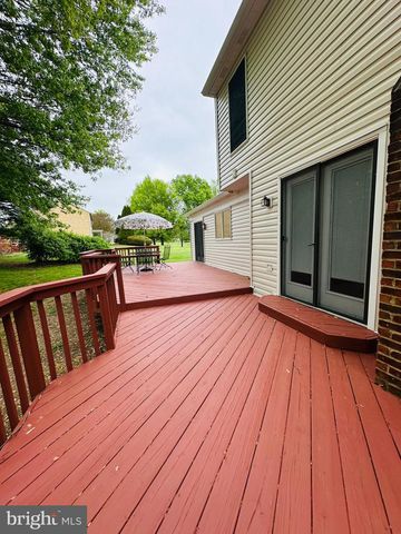 91 PRIDES XING, Shenandoah Junction, WV 25442